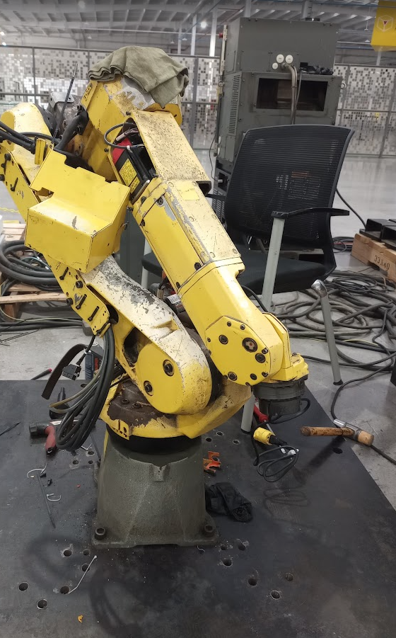 MANTENIMIENTO A ROBOTS FANUC YASKAWA KUKA ABB MANTENIMIENTO A ROBOTS FANUC YASKAWA KUKA ABB