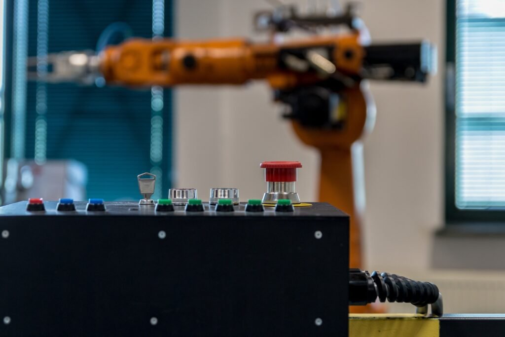 MANTENIMIENTO A ROBOTS FANUC YASKAWUA ABB KUKA KAWASAKI